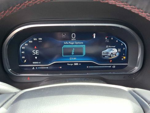 Certified 2023 Chevrolet Suburban RST w/ Luxury Package AWD/4WD image 22
