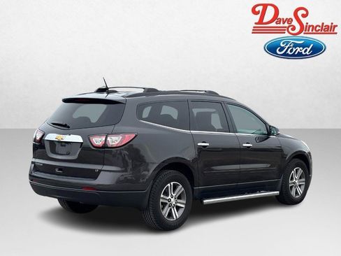 Used 2017 Chevrolet Traverse LT w/ LPO, 'HIT The Road' Package image 7