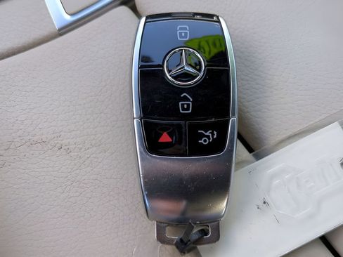 Used 2019 Mercedes-Benz E 300 image 30