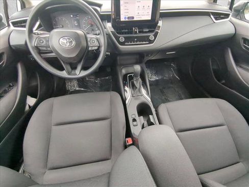 Certified 2025 Toyota Corolla LE image 16