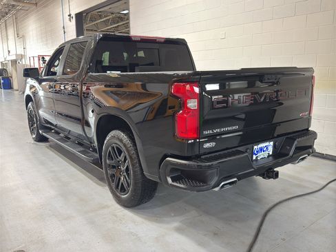 Used 2024 Chevrolet Silverado 1500 RST w/ Convenience Package II AWD/4WD image 3
