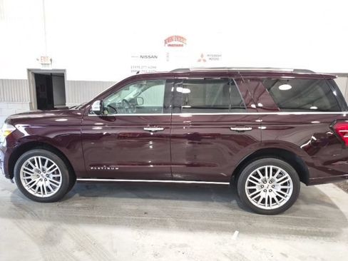 Used 2024 Ford Expedition Platinum AWD/4WD image 6