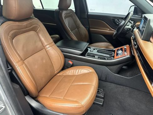 Used 2022 Lincoln Aviator Reserve w/ Elements Package Plus RWD image 27