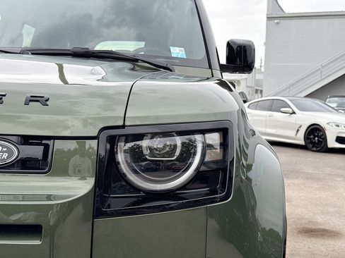New 2026 Land Rover Defender 110 X-Dynamic SE AWD/4WD image 9
