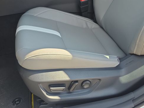 New 2026 Toyota Camry SE FWD image 25