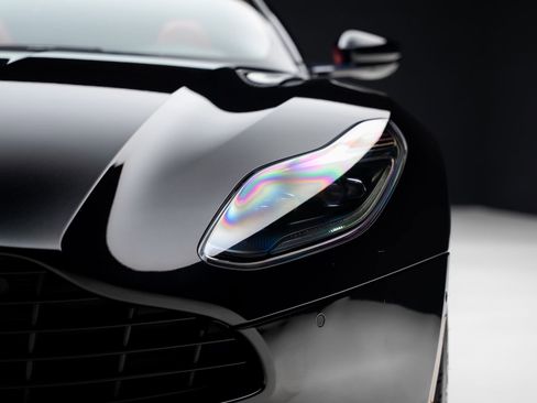 Used 2019 Aston Martin DB11 Volante RWD image 12