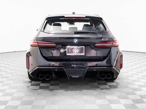 Certified 2026 BMW M5 Touring AWD/4WD image 4