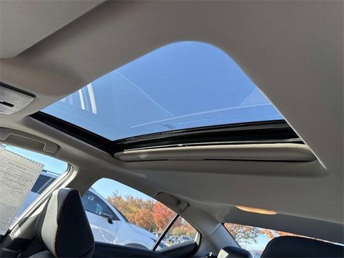 Used 2020 Nissan Altima 2.5 SR w/ Premium Package image 16