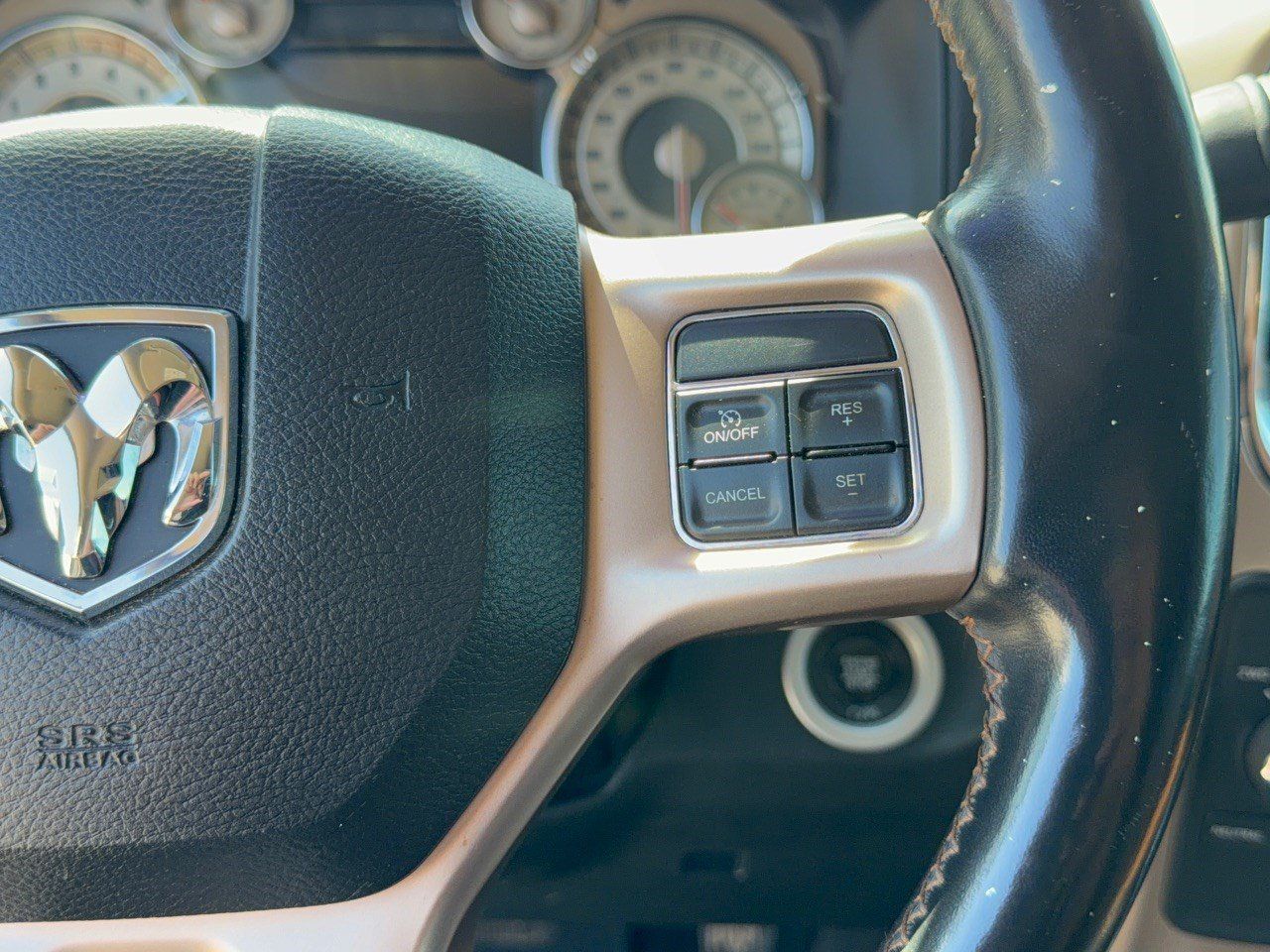 Used 2018 RAM 2500 Longhorn AWD/4WD image 19