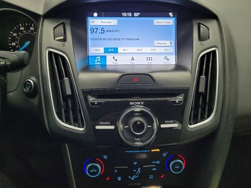 Used 2018 Ford Focus Titanium image 25