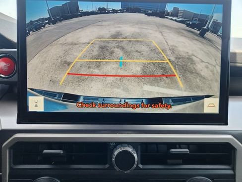 Used 2024 Toyota Tacoma TRD Sport RWD image 17