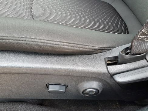 Used 2020 Dodge Journey SE w/ SE Popular Equipment Group FWD image 12