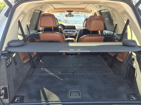 Used 2019 BMW X7 xDrive40i w/ Premium Package AWD/4WD image 6