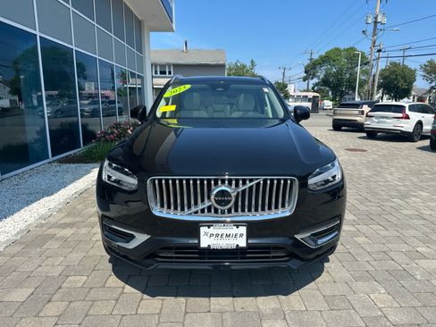Used 2023 Volvo XC90 B6 Plus w/ Protection Package AWD/4WD image 3