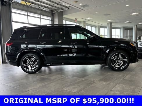 Used 2025 Mercedes-Benz GLS 450 4MATIC image 2