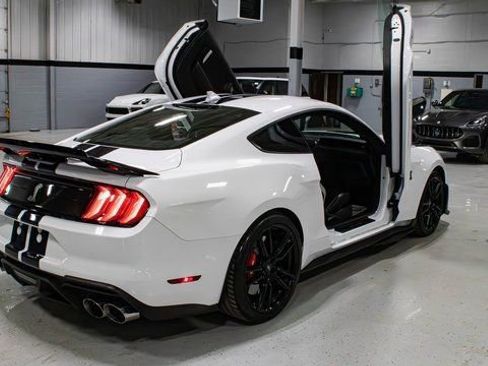 Used 2020 Ford Mustang Shelby GT500 w/ Technology Package image 4