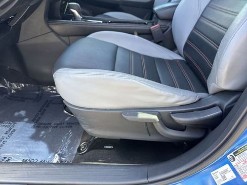 Used 2023 Nissan Kicks SR w/ SR Premium Package image 27