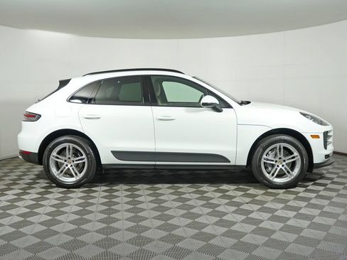 Certified 2021 Porsche Macan AWD/4WD image 8