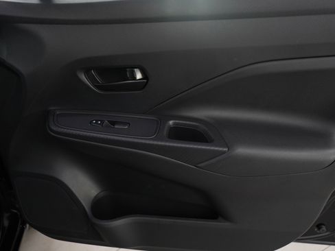 Used 2024 Nissan Versa S w/ S Plus Package image 9