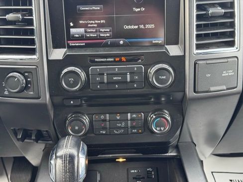 Used 2015 Ford F150 XLT w/ Equipment Group 302A Luxury image 18