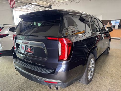 Used 2023 GMC Yukon Denali w/ Denali Reserve Package image 6