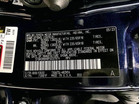 Used 2023 Toyota Highlander XLE AWD/4WD image 37