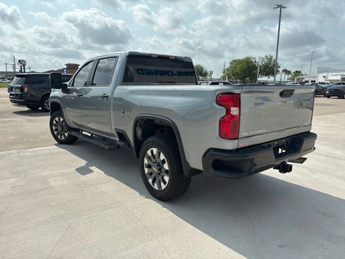 Used 2024 Chevrolet Silverado 2500 Custom w/ Custom Convenience Package AWD/4WD image 5