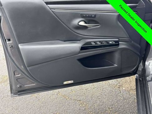 Used 2022 Lexus ES 350 w/ Premium Package FWD image 10
