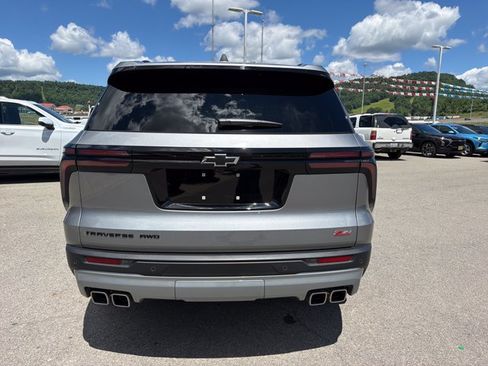 Used 2025 Chevrolet Traverse Z71 w/ Driver Confidence Package AWD/4WD image 5