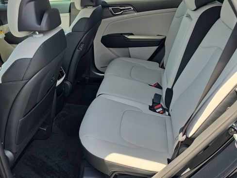 New 2026 Kia Sportage EX FWD image 17