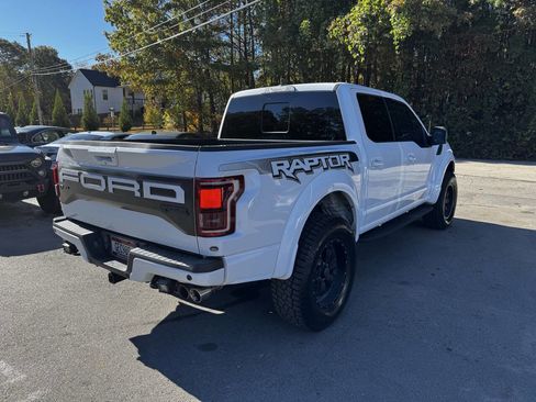 Used 2017 Ford F150 Raptor w/ Equipment Group 802A Luxury image 4