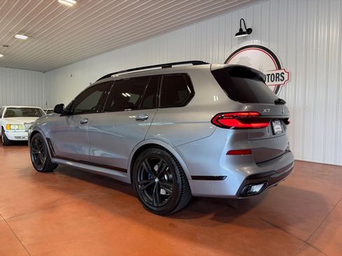 Used 2024 BMW X7 xDrive40i w/ M Sport Package AWD/4WD image 12