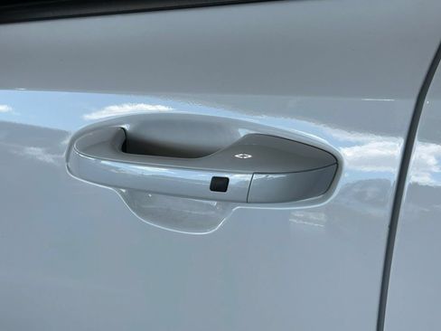 Used 2023 Kia Sorento FWD image 53