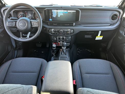 New 2025 Jeep Gladiator Rubicon w/ Convenience Group image 12