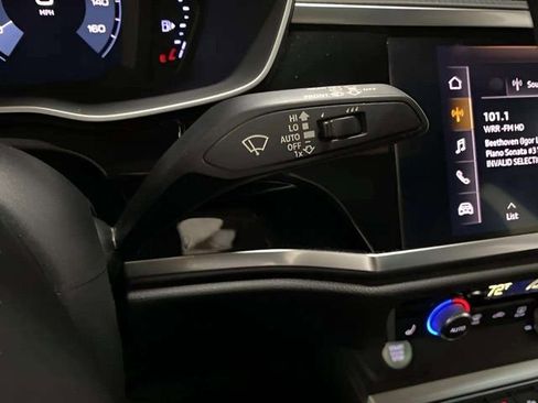 Used 2020 Audi Q3 2.0T Premium w/ Convenience Package image 34