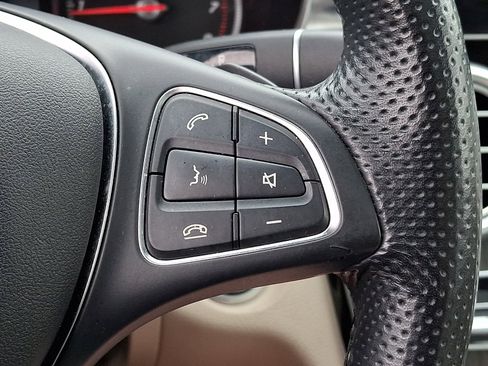 Used 2018 Mercedes-Benz C 300 4MATIC Sedan image 24