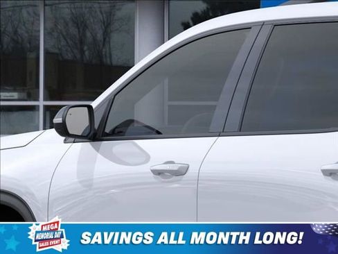 New 2026 Chevrolet Traverse Z71 w/ Driver Confidence Package AWD/4WD image 12