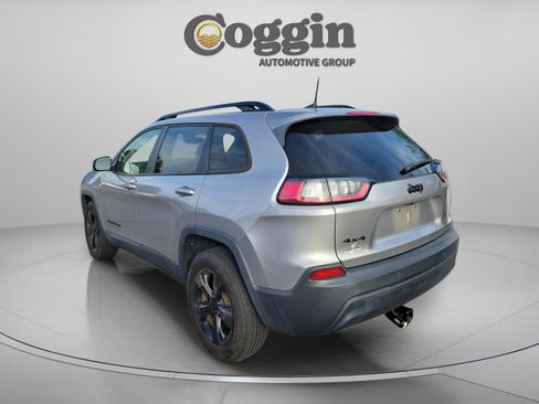 Used 2021 Jeep Cherokee Latitude Plus AWD/4WD image 4