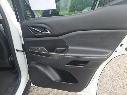 Certified 2023 GMC Acadia SLT image 11