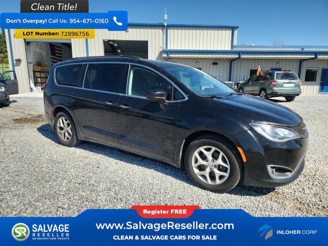 Used 2018 Chrysler Pacifica Touring Plus w/ Tire & Wheel Group FWD image 5