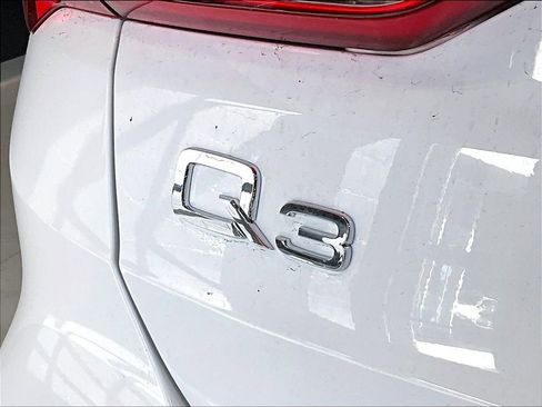 Used 2024 Audi Q3 2.0T Premium Plus w/ Premium Plus Package image 28