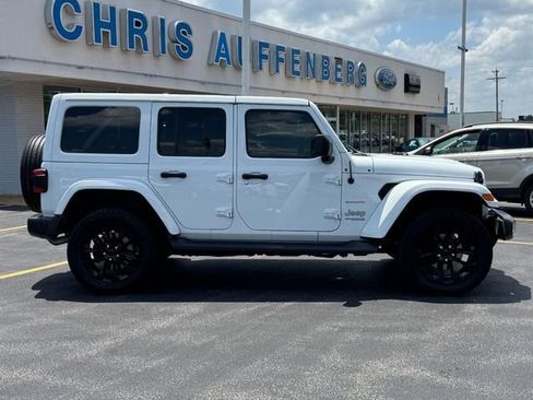 Used 2021 Jeep Wrangler Unlimited Sahara w/ Cold Weather Group AWD/4WD image 1