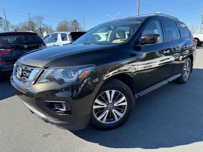Used 2017 Nissan Pathfinder SL w/ SL Premium Package