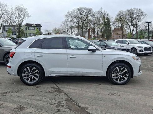 Used 2023 Audi Q5 2.0T Premium w/ Convenience Package image 26