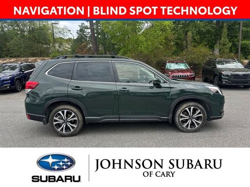 Used 2023 Subaru Forester Limited AWD/4WD image 3