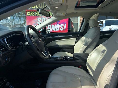 Used 2016 Ford Fusion Titanium image 9