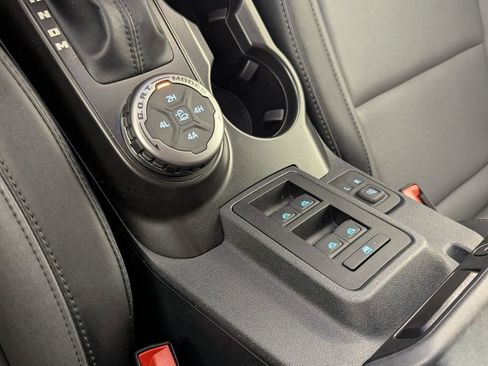Used 2023 Ford Bronco Everglades AWD/4WD image 26