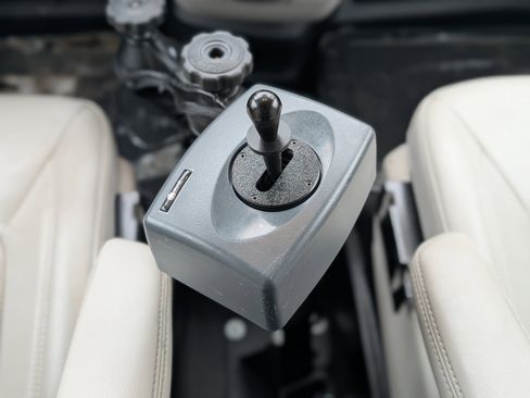 Used 2021 Chrysler Pacifica Touring-L image 27