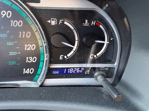 Used 2014 Toyota Venza LE AWD/4WD image 9