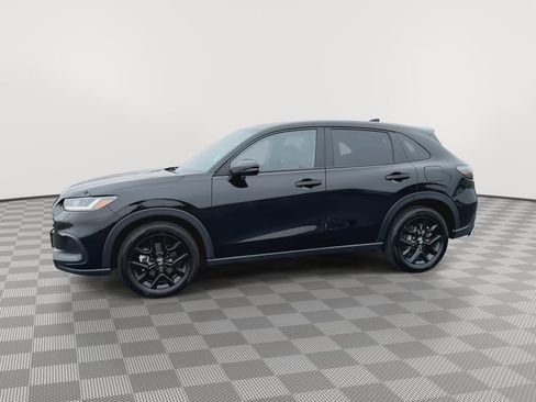 Used 2025 Honda HR-V Sport image 4